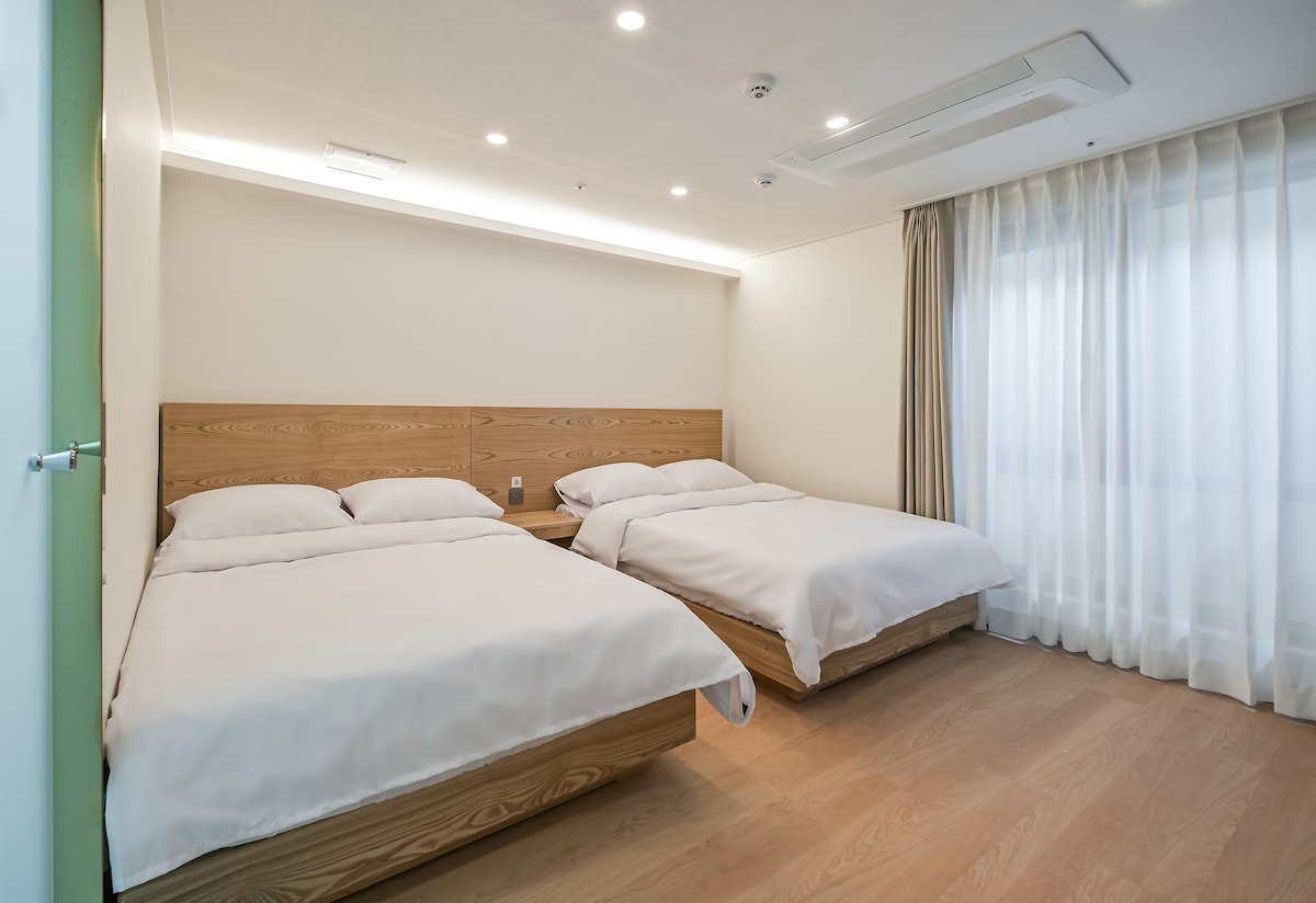 [4PPL_SNH]Suite Room Seoul center_3mins from Metro