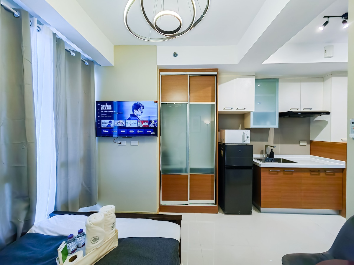 1BR Condotel Suite at Sunshine100 City Plaza - 28F