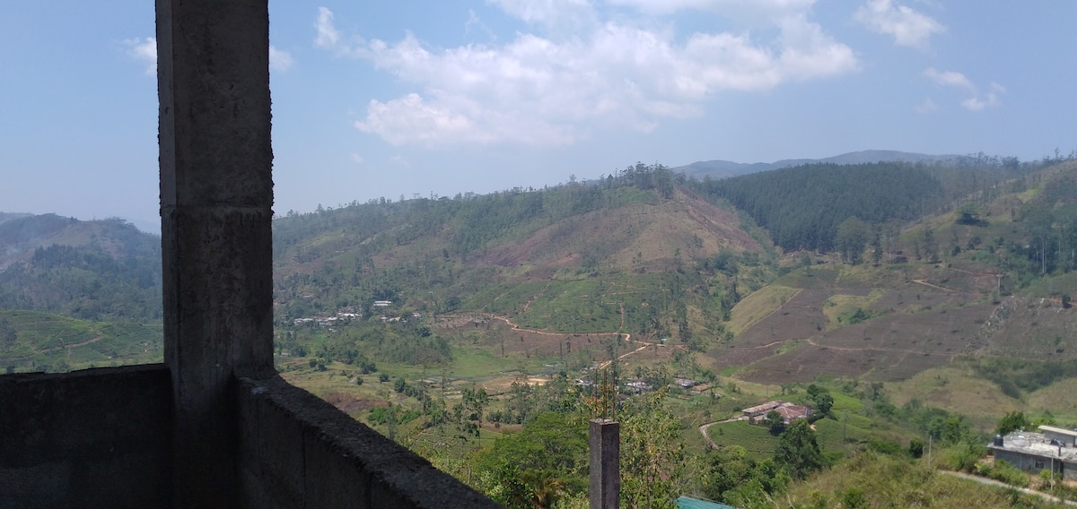 Nuwareliya valley view