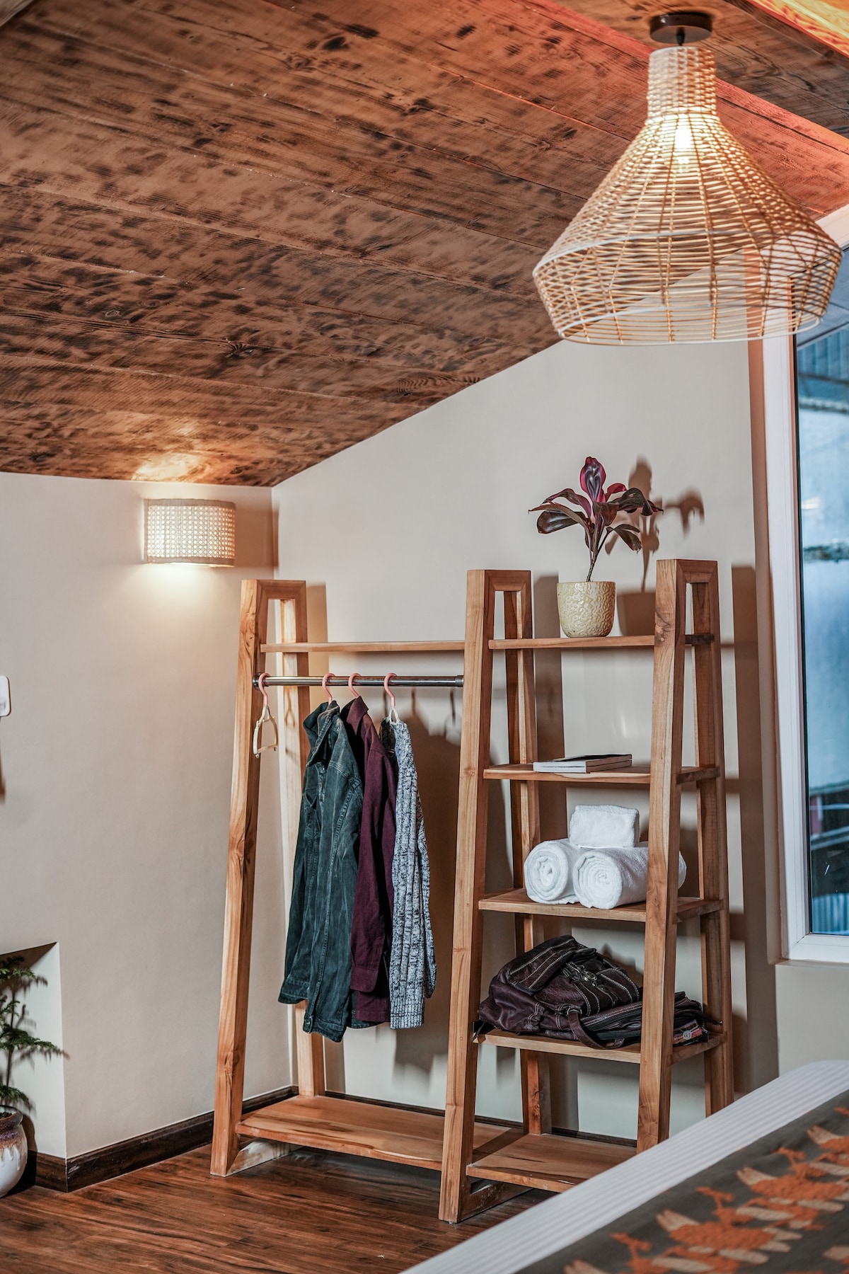 Attic Room with Balcony -Horizon