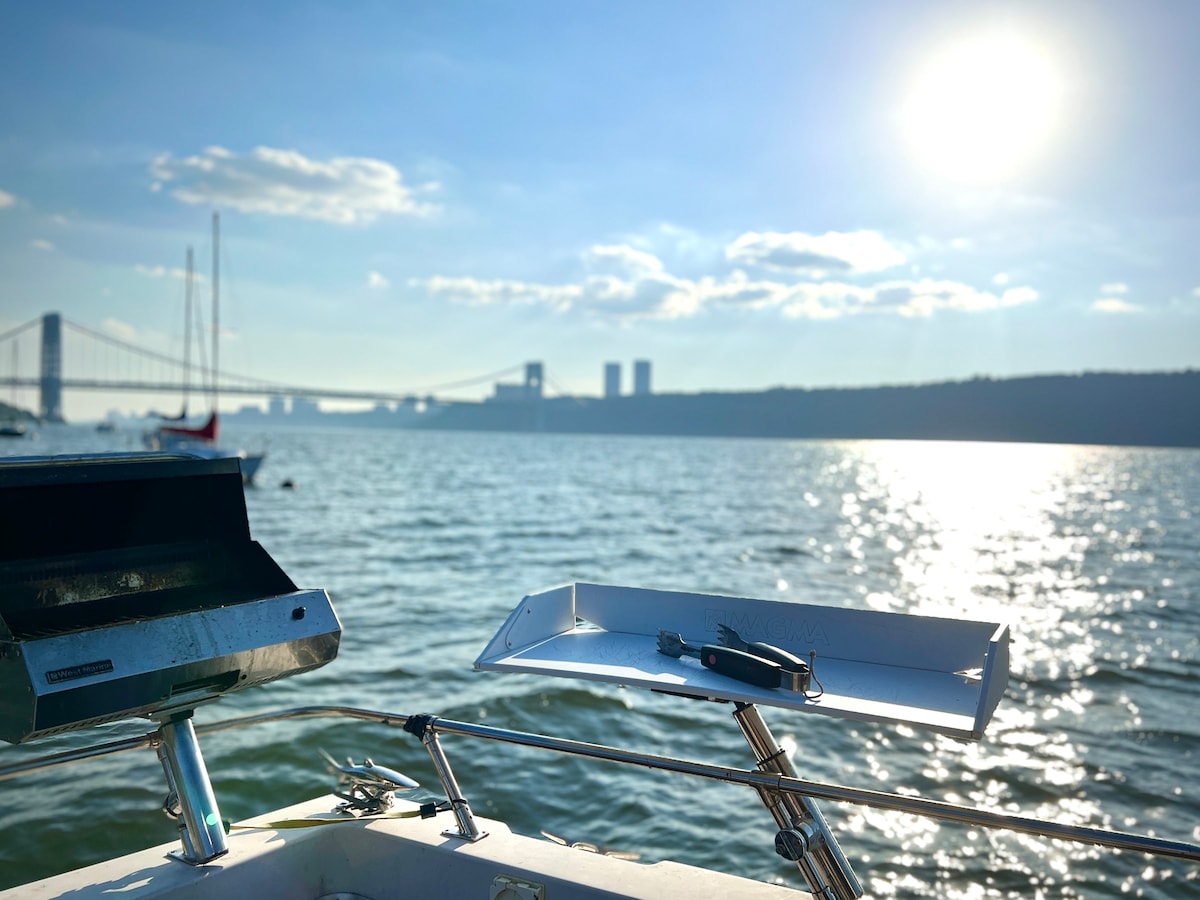 Dream Yacht on the Hudson - NY