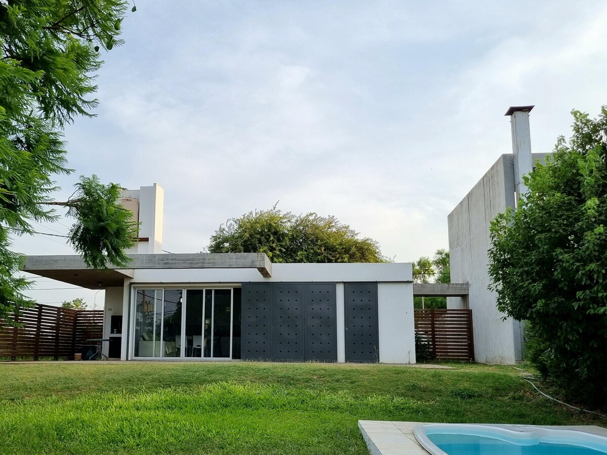 Casa Moderna en La Toma con piscina