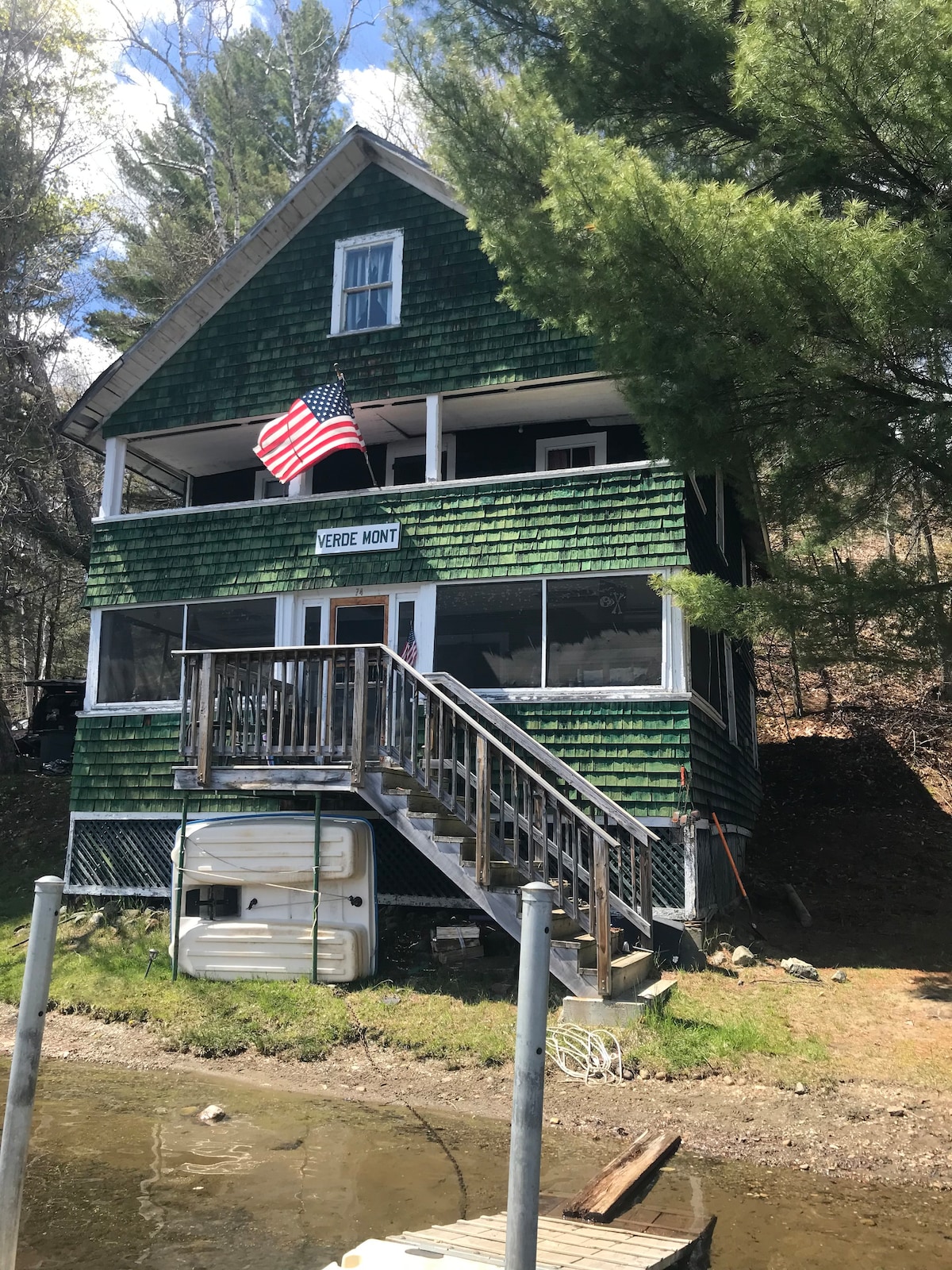 Waterfront cabin on Lake Eden —Verde Mont.