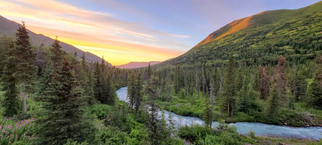 鹰河 (Eagle River)的民宿