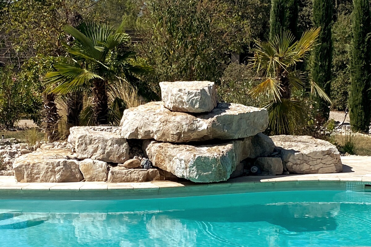 Dépaysement en Provence/piscine