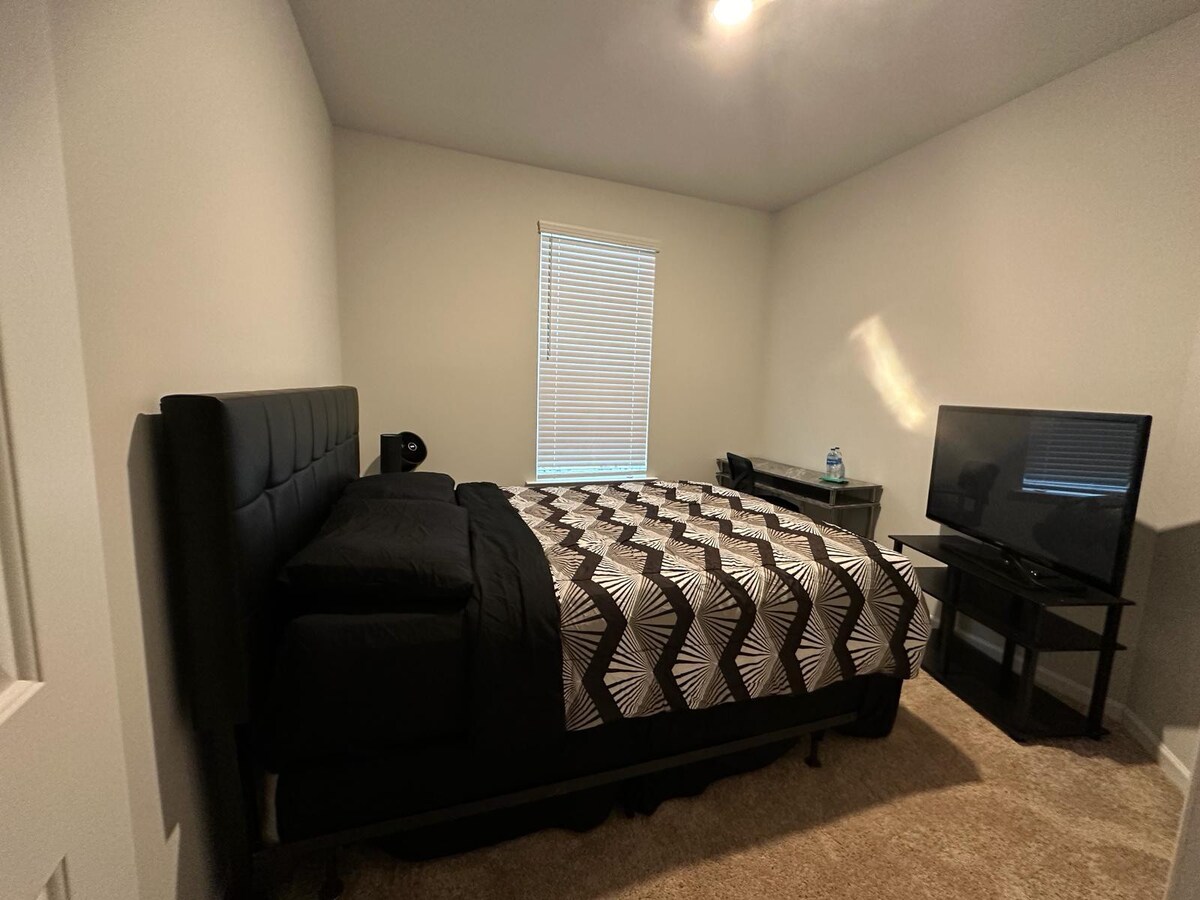 Luxury room in Fayetteville, Ga