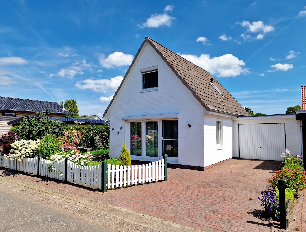 "Little Eider House"