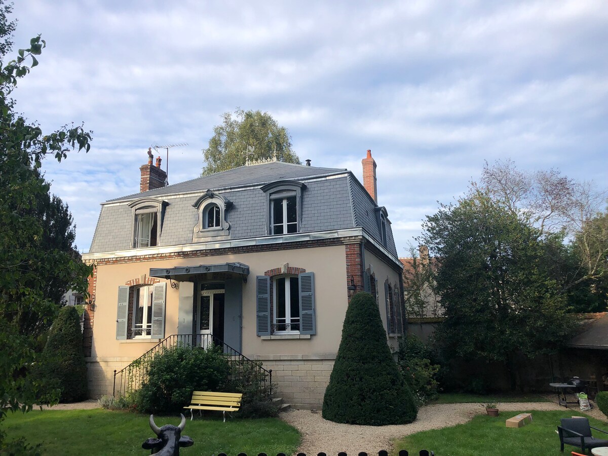 La Maison du Pont, Villiers Saint-Benoit, Puisaye