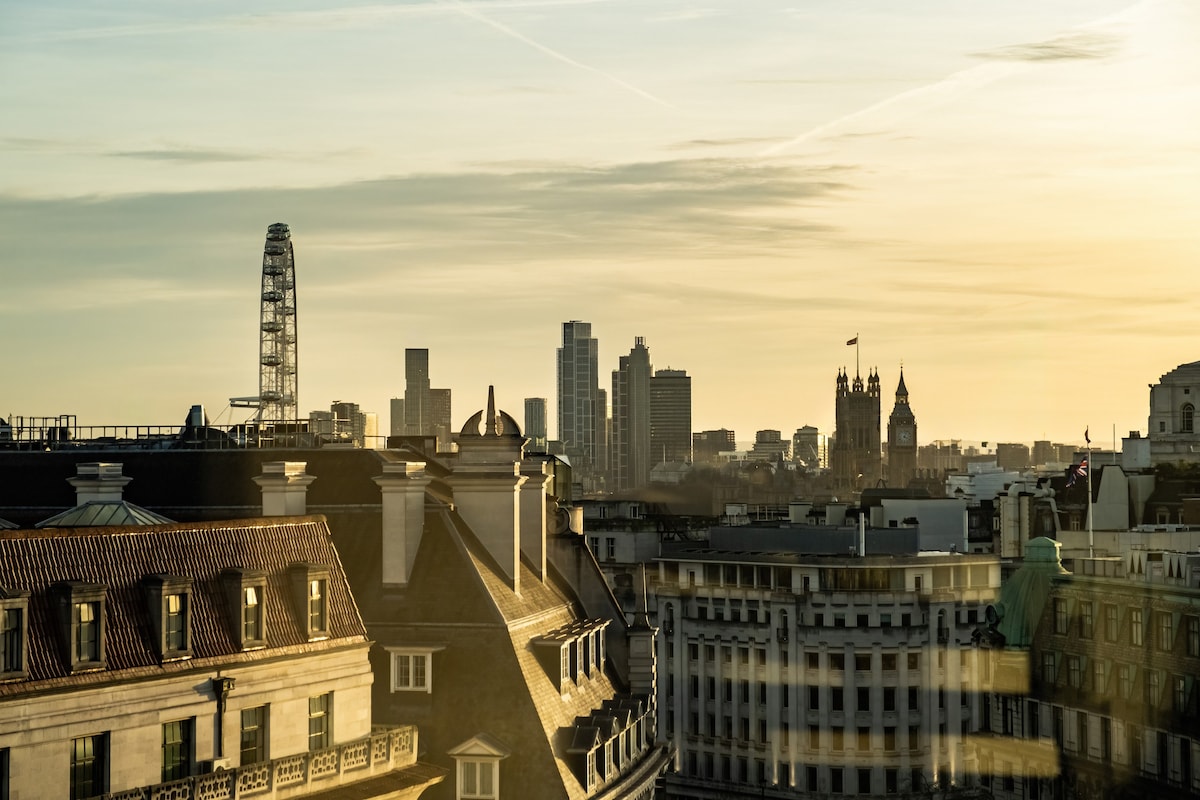 Spectacular Sky Villa views London Eye & Big Ben