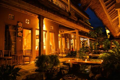 Family Package! 4BR Twin Beds in Karangasem