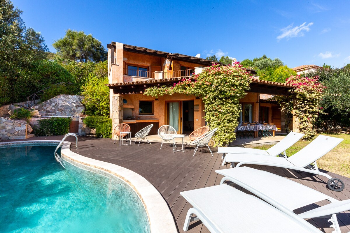 Villa Corbezzolo has it all: pool, views & privacy