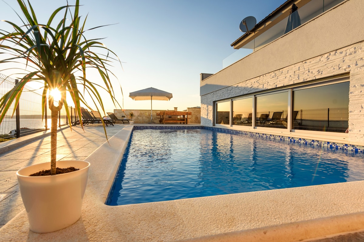 Villa Šime with sea view & heated pool