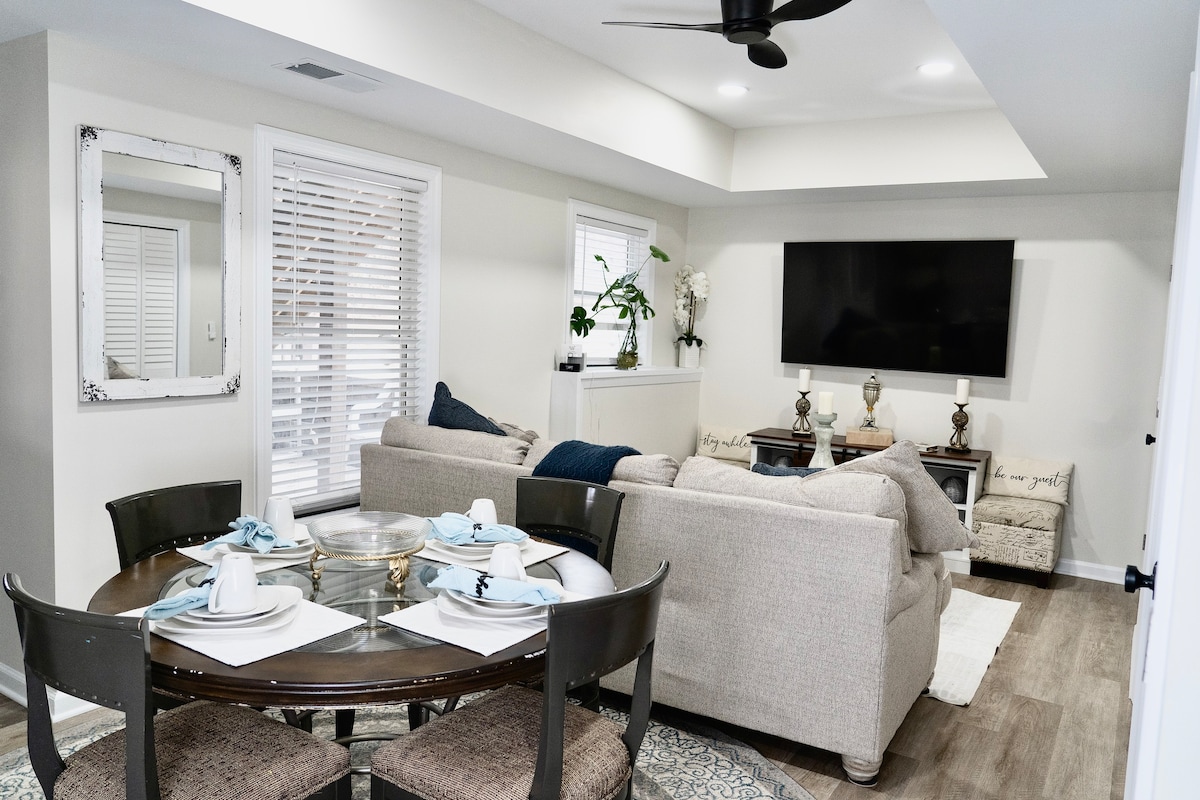 NEW! Luxurious Kennesaw Private Suite + Patio!