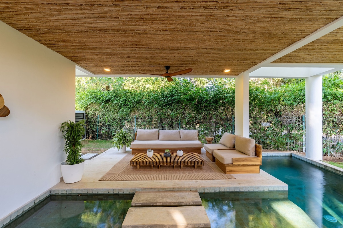 Hermosa Palms, Casa Lorenzo Beach Front Club House