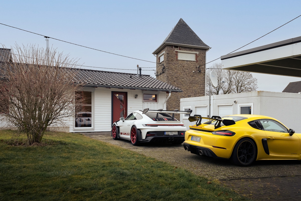 Racing-Chalet (Ferienhaus)