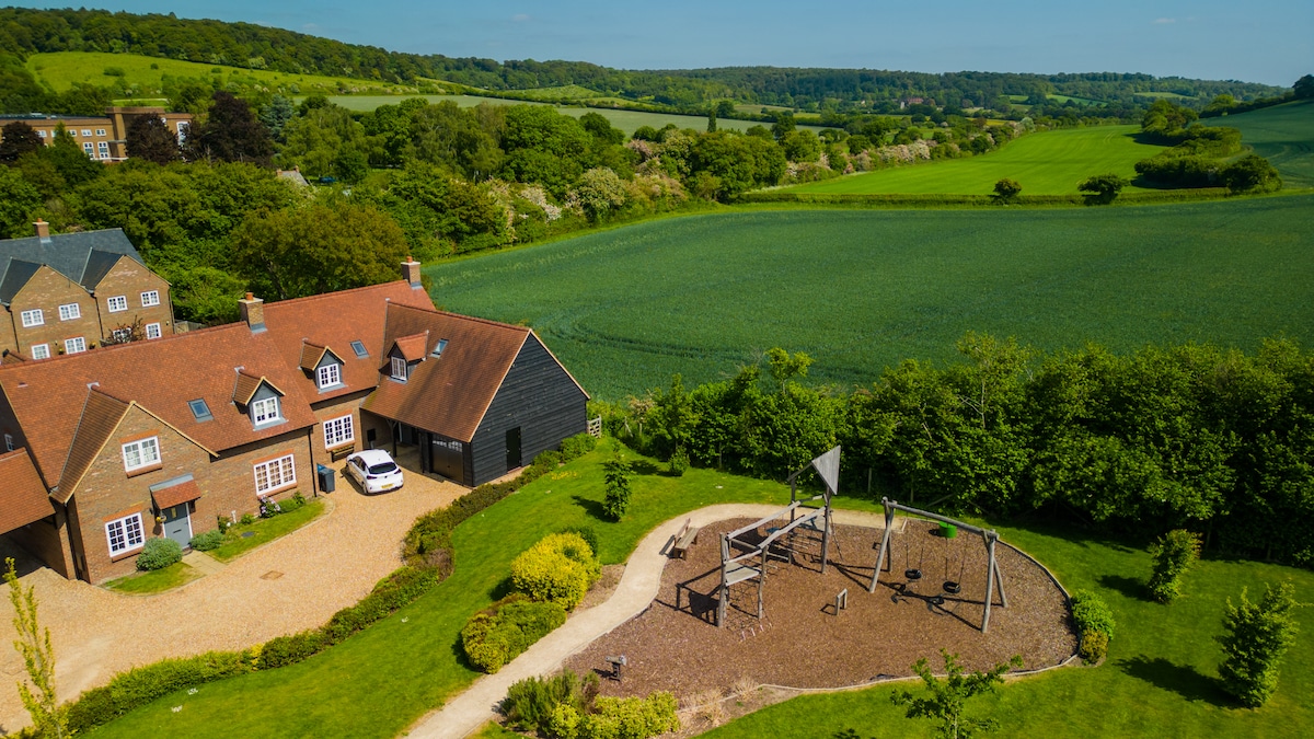 Bright & Spacious Chilterns Hideaway