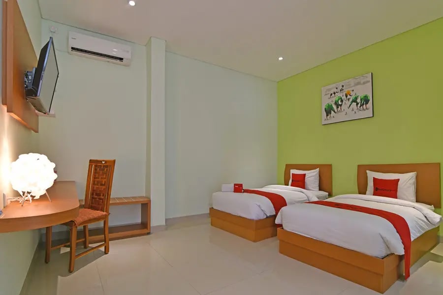 Central Denpasar Spacious Hotel