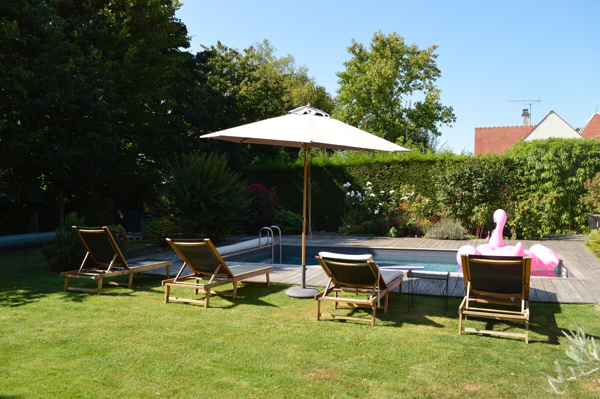 Maison 5 chambres avec piscine à 15mn de Paris