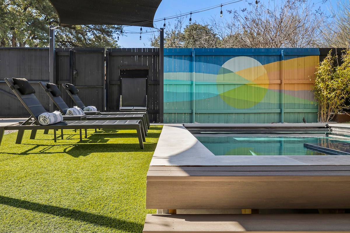 NEW! Luxury SoCo Smart Home, Pool HotTub Games