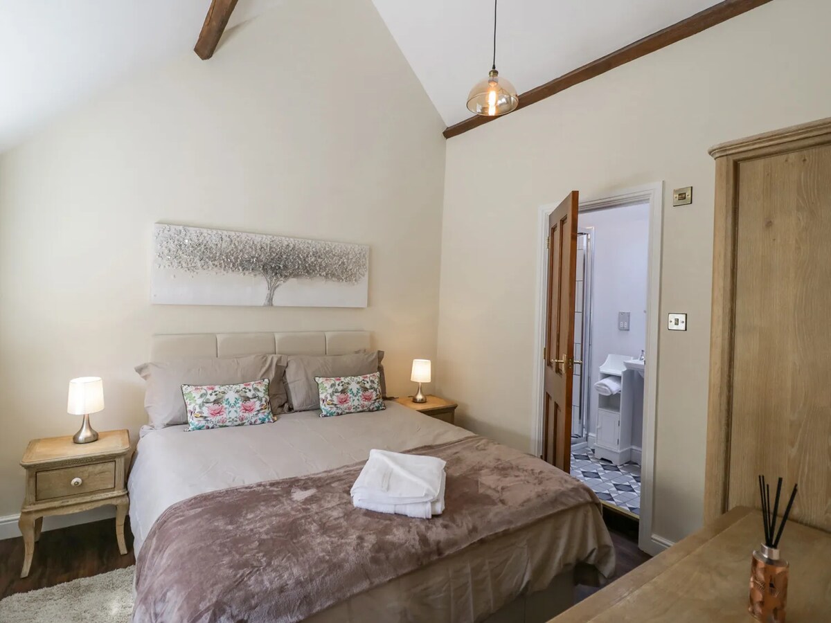 The Nest @ The Lawn Barns - Rural Barn Conversion