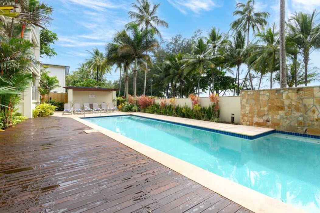 Dreamscape Haven—Your Palm Cove Poolside Paradise