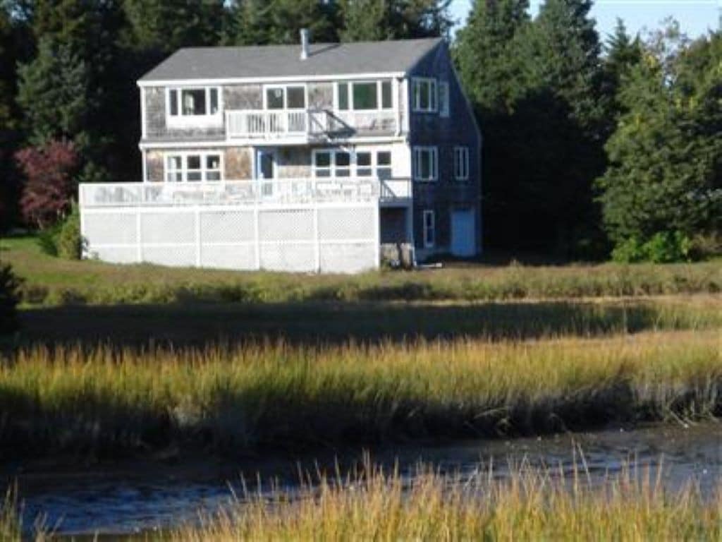 14 Benedict Rd - Marshside retreat w. nature views