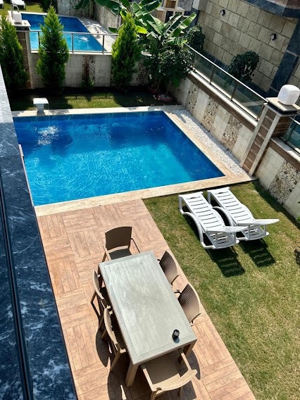 Kuşadası3 Kayıtlı,Müstakil 4+1 Villa özel havuzlu