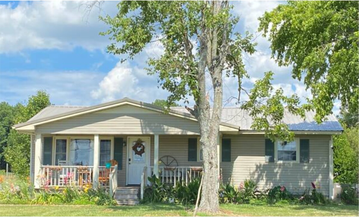 Remodeled Farmhouse in Amish TN