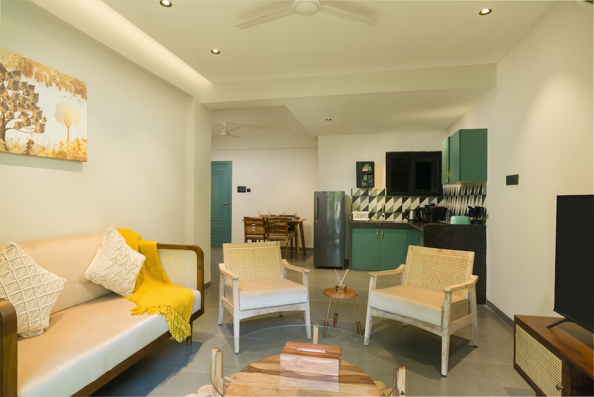Luxury 2 BHK with Private Garden, Etereo Stays