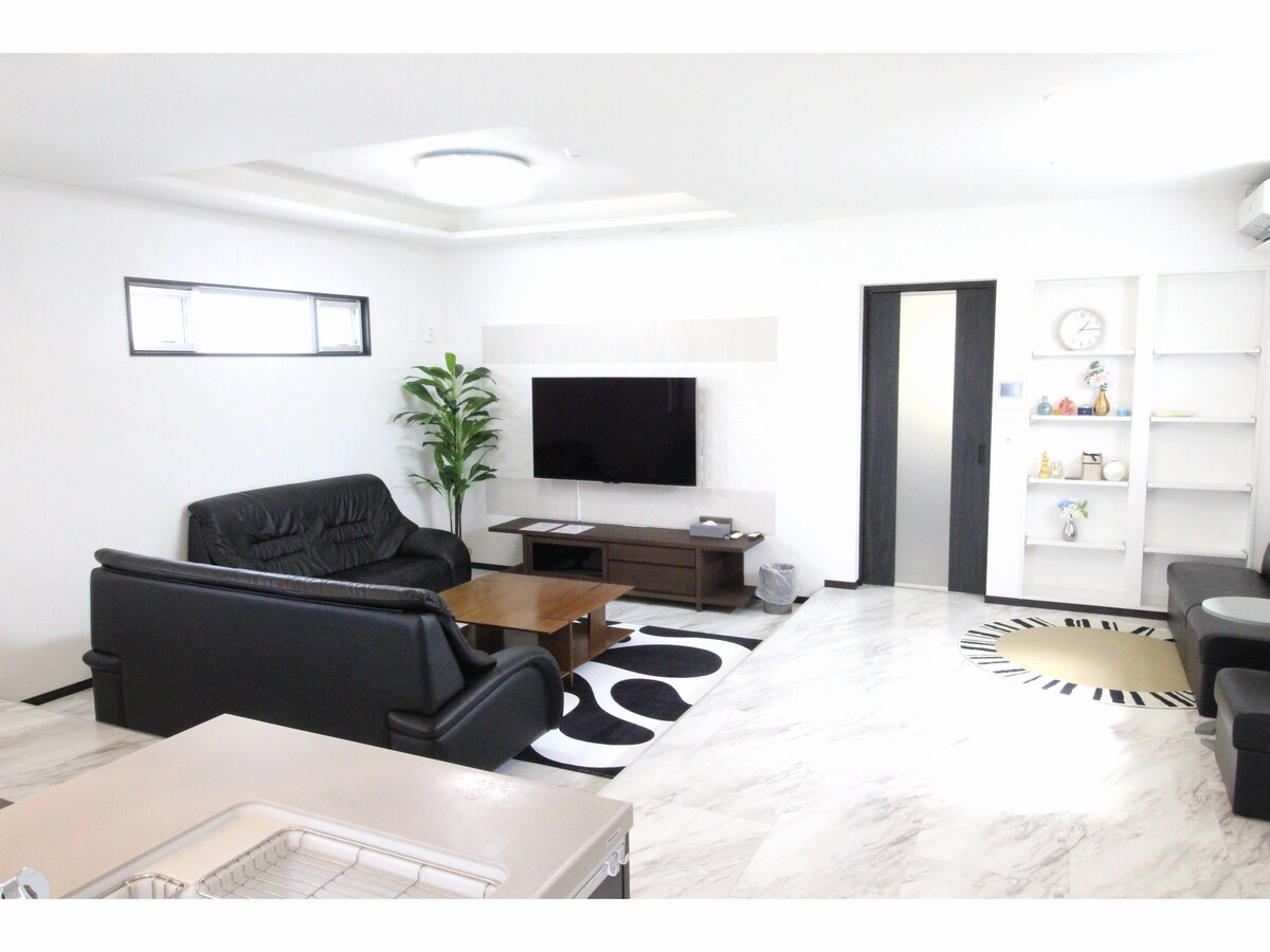 冲绳县那霸市100平方米的公寓型家庭或团体住宿！