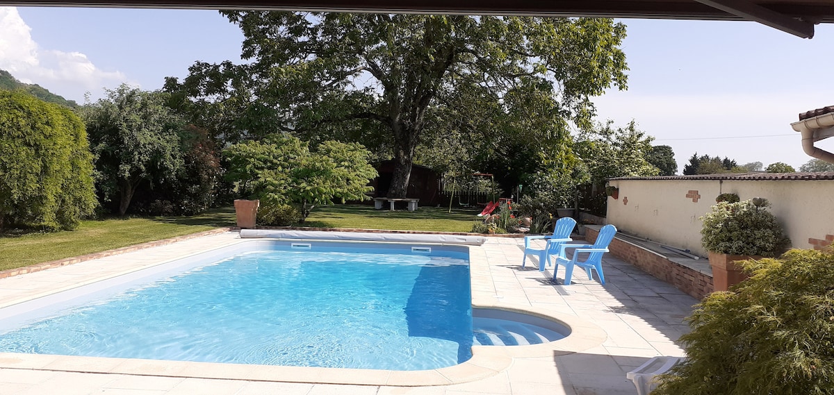 Gîte Rosemary étage dans maison