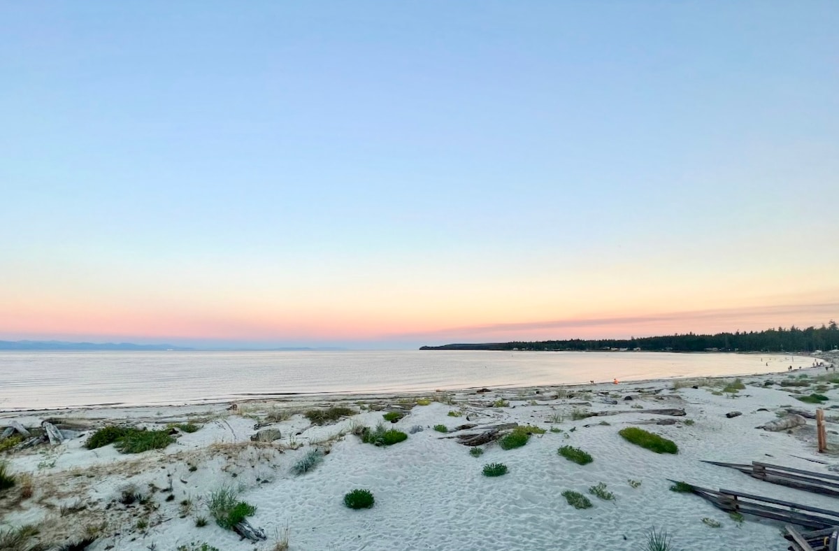 Ocean View Town House #4 at THE BEACH HOUSE!