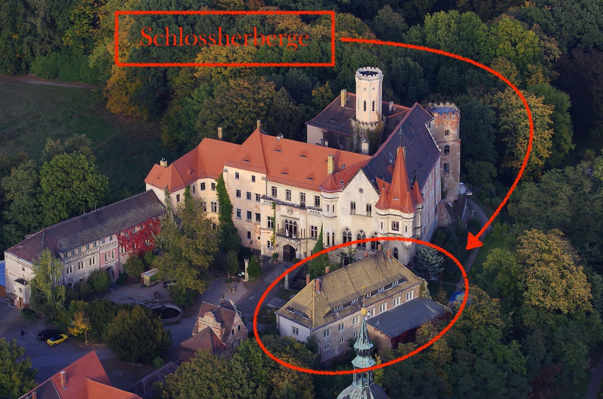 Püchau城堡- 6号客房（村庄池塘景观）