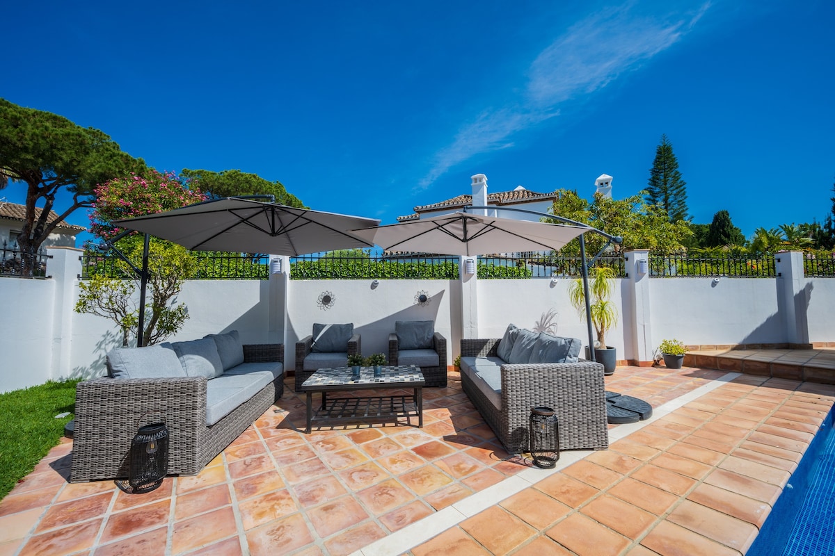 ⭐ Elegant villa in Benamara, pool garden WiFi, BBQ