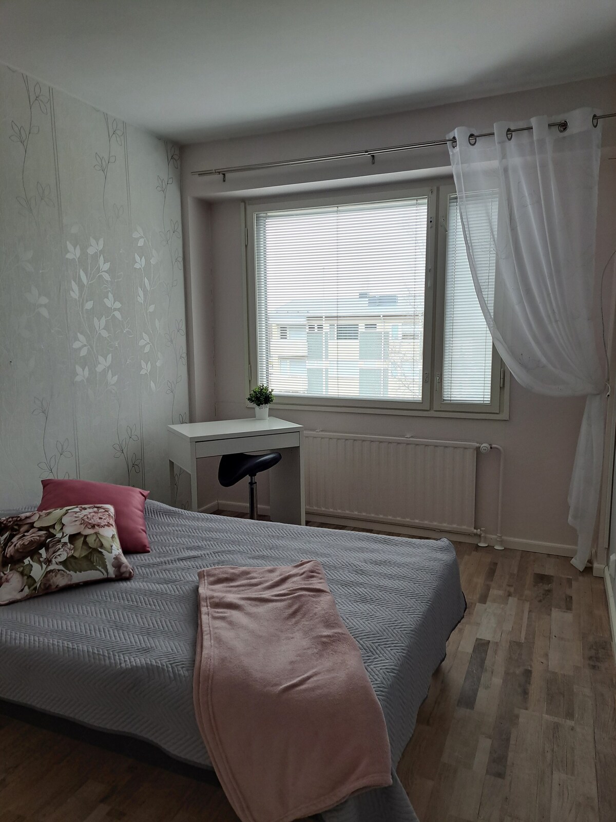 舒适宽敞的单卧室公寓。