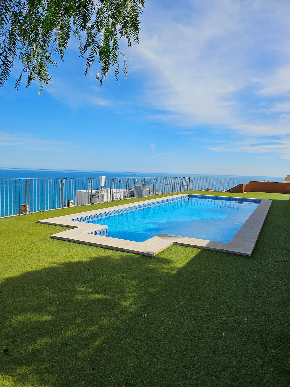 Adosado con Piscina en la Playa