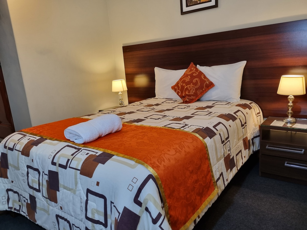 Offer: Single Room Hotel Los Nogales