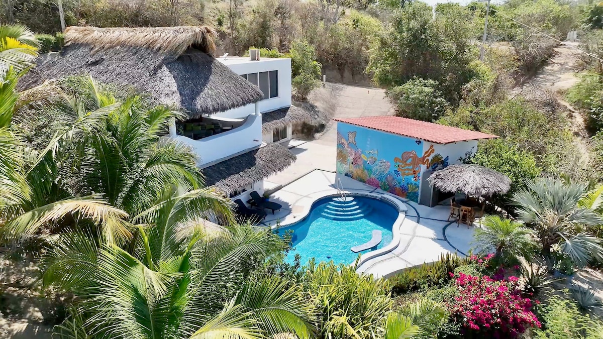 Beautiful spacious ocean view villa with pool