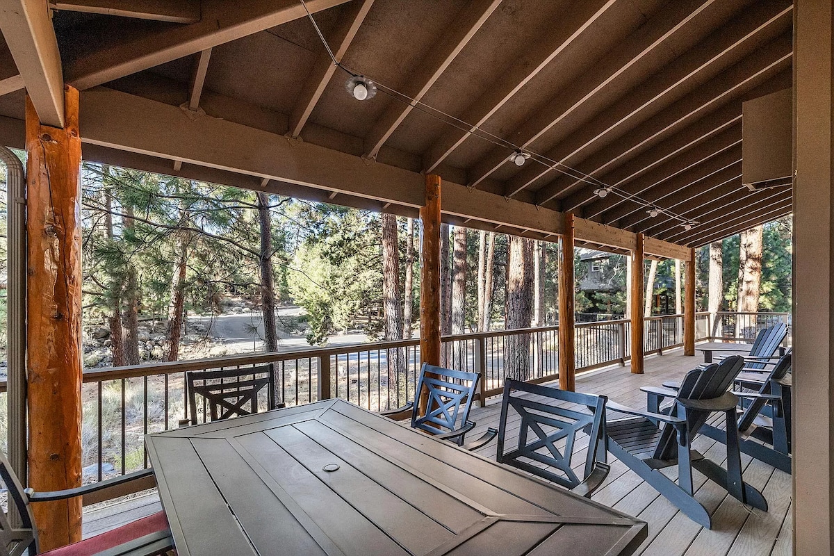 Serenity Retreat: Mountain Elegance in Bend, OR