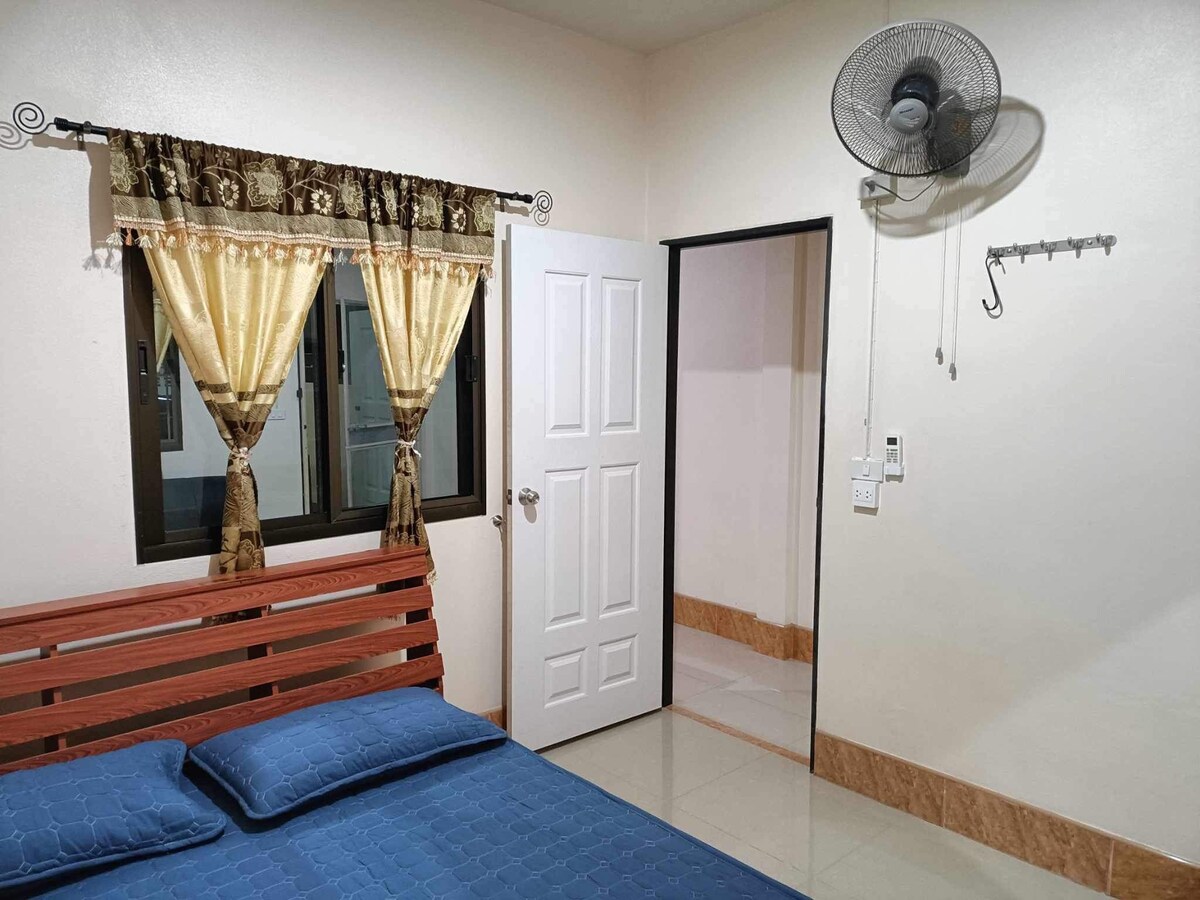 Private room in Roi-Et town