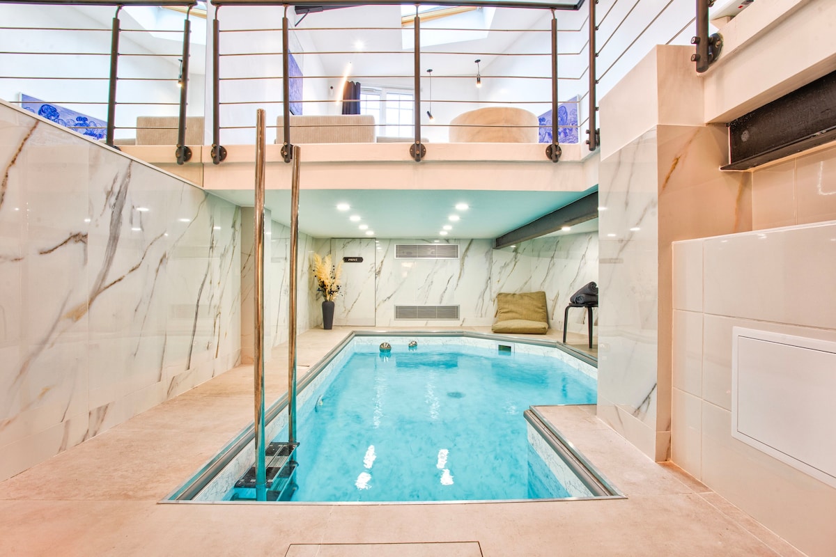 Deauville Luxury Blue Loft : sauna and inside pool