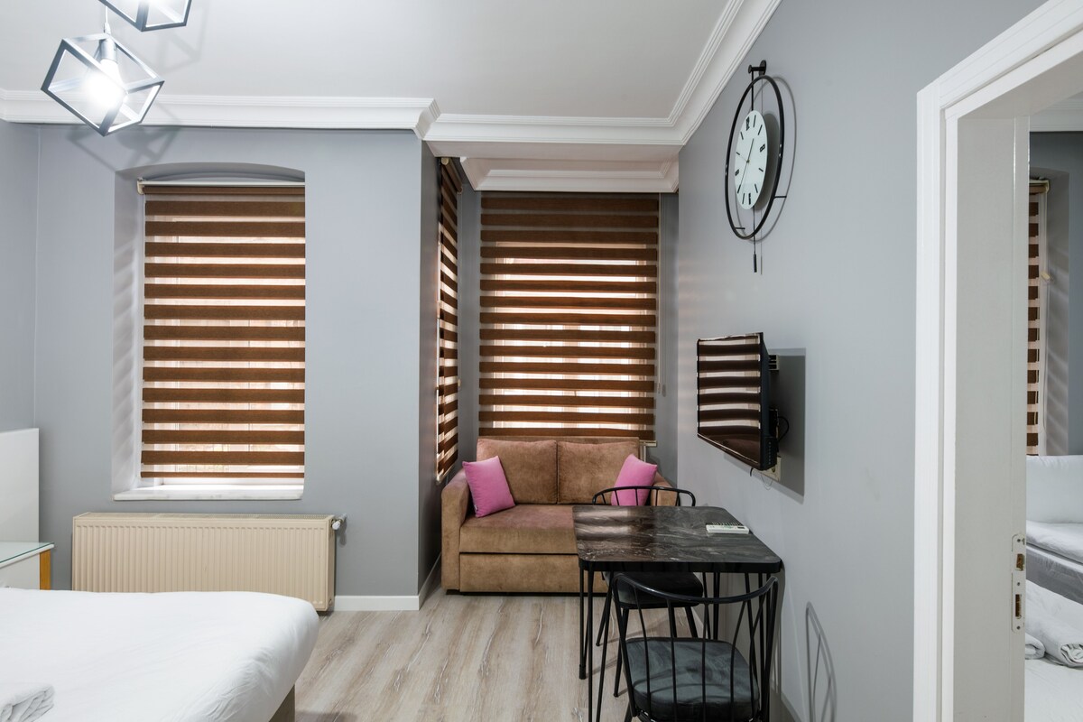 Luxury Family Suite  with Elevator in Taksim