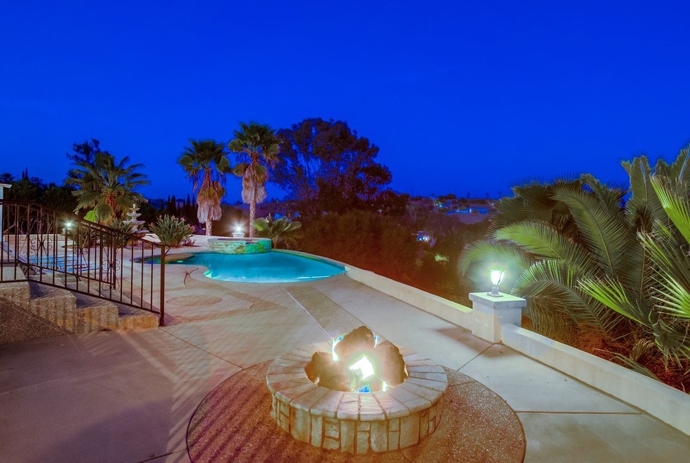 Villa Andalusia -6BR Luxury- Heated Pool w/ Views