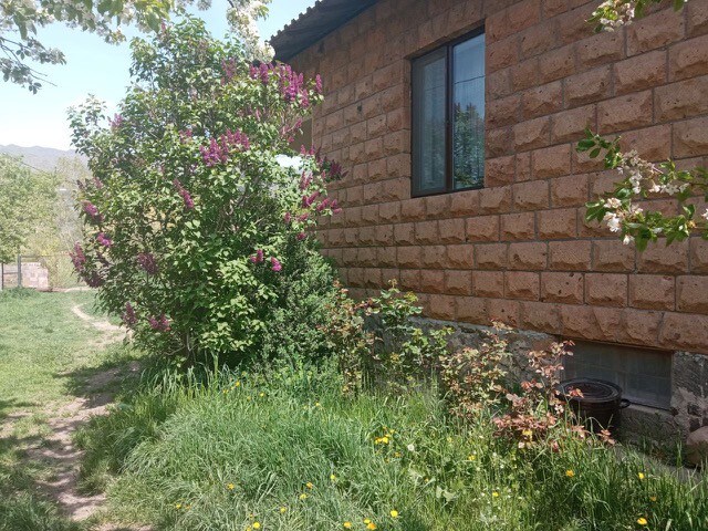 Countryside house with garden