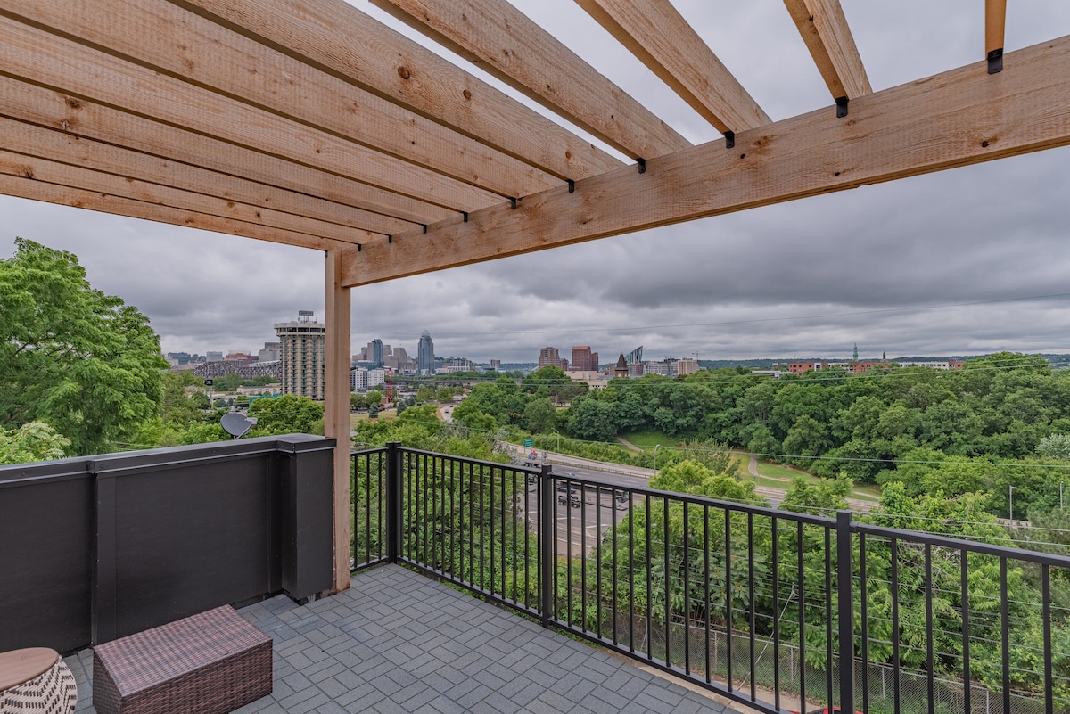 Chateau Covington- City View, Rooftop Patio