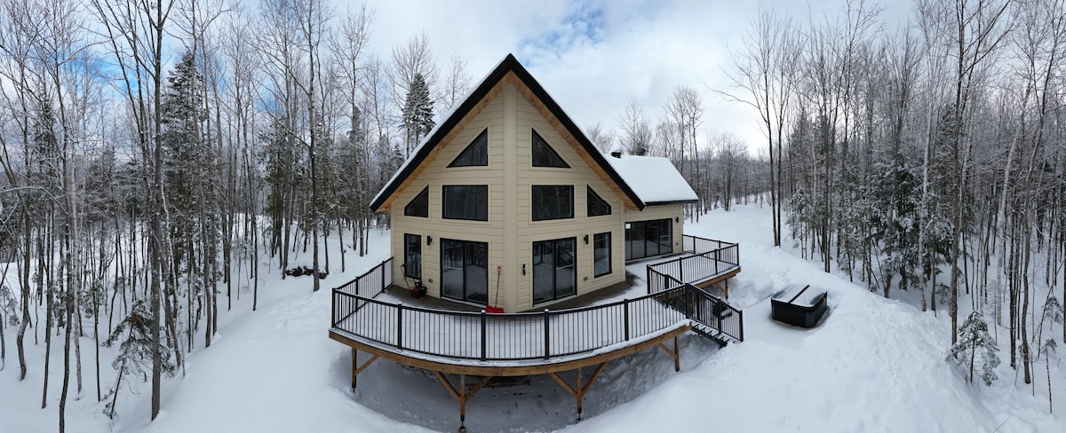 Chalet Le Boisé - Spa/Foyer/Lac Jaune