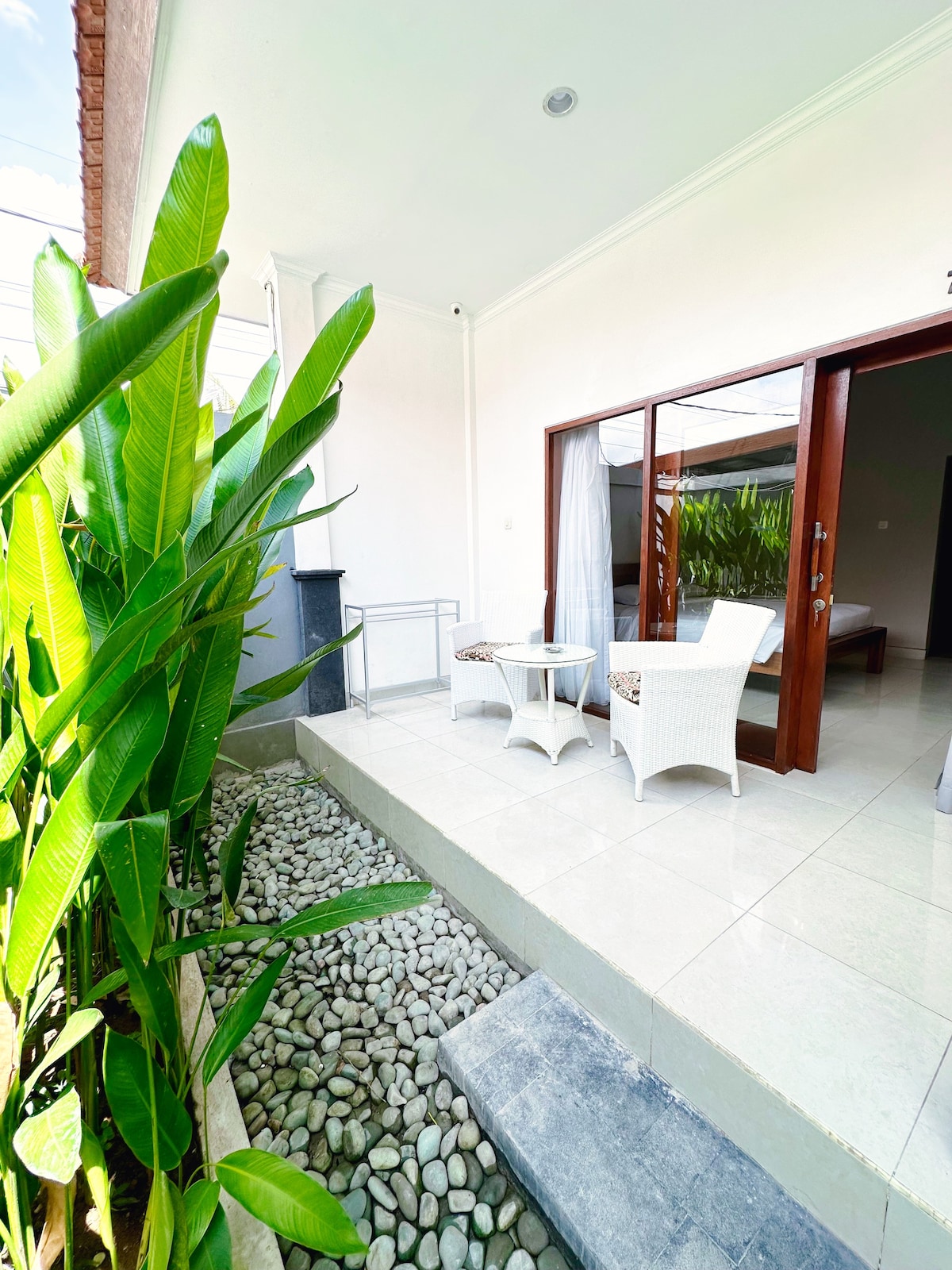 Suite 7 at TWIN GUEST HOUSE at Batu Belig