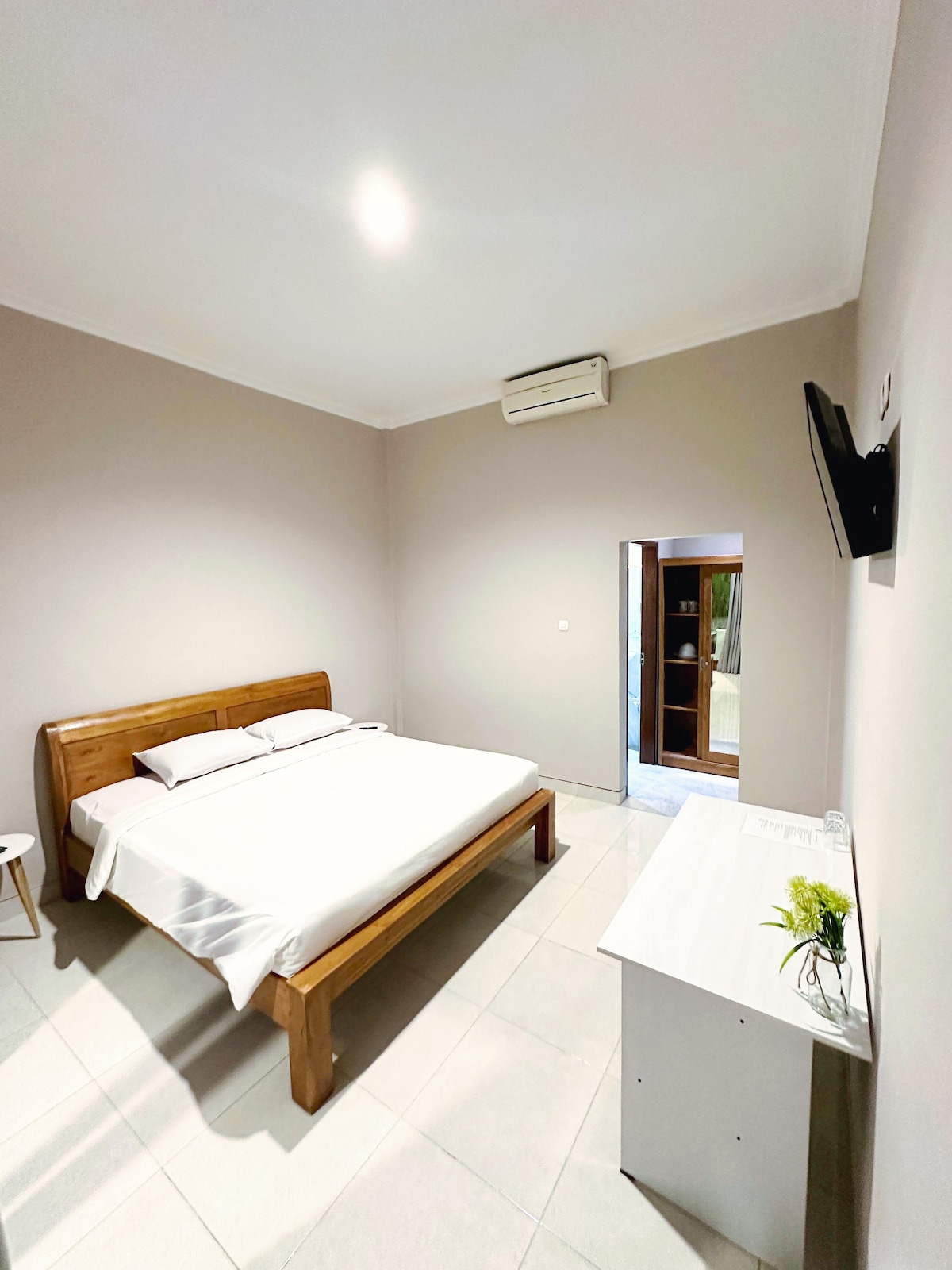 Suite 6 at TWIN GUEST HOUSE at Batu Belig