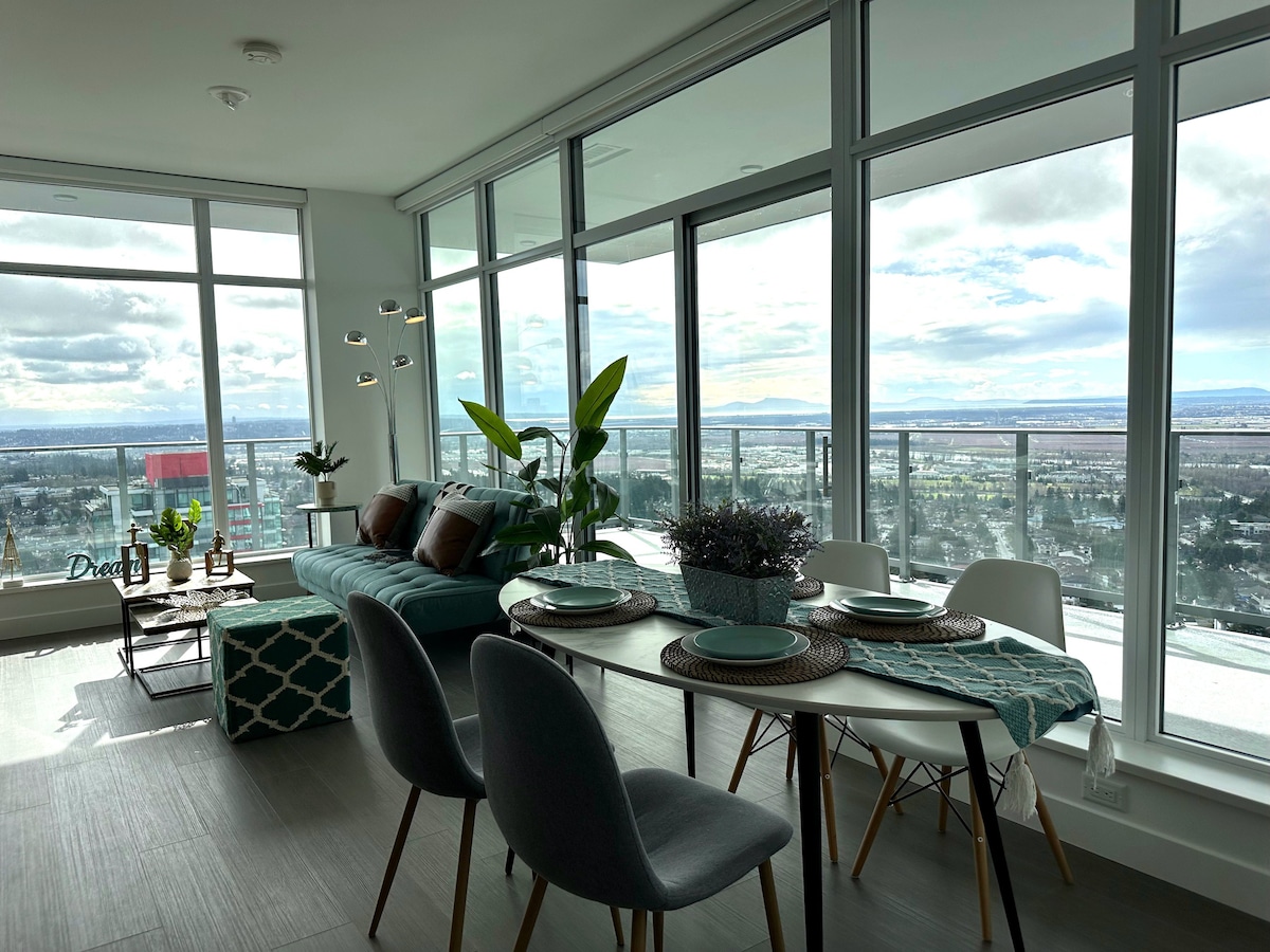 Prime Metrotown @ New Soaring Sweet Place 2BD/2BA