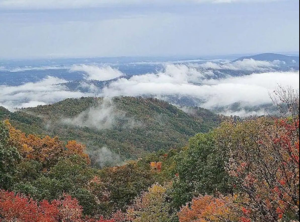 2BR W/BR Loft! Crazy Mt LeConte Views! Fast Wi-Fi!